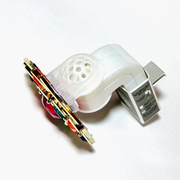 DIWALI LOTUS Nightlight Wallflowers Plug - Picture 2 of 3